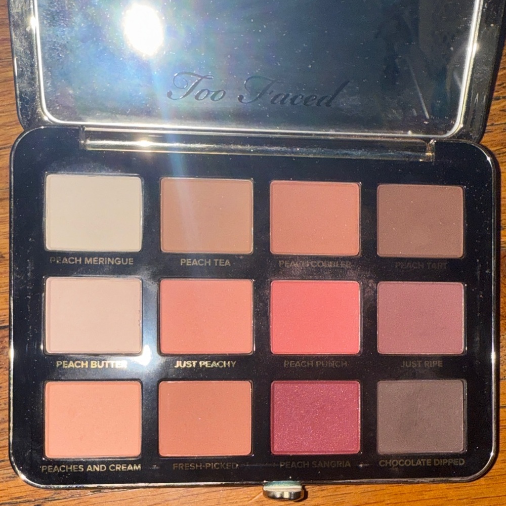 Too Faced Sweet Peach Eyeshadow Collection